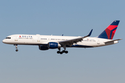 Delta Air Lines Boeing 757-2Q8 (N712TW) at  Los Angeles - International, United States