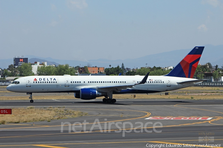 Delta Air Lines Boeing 757-2Q8 (N712TW) | Photo 272624