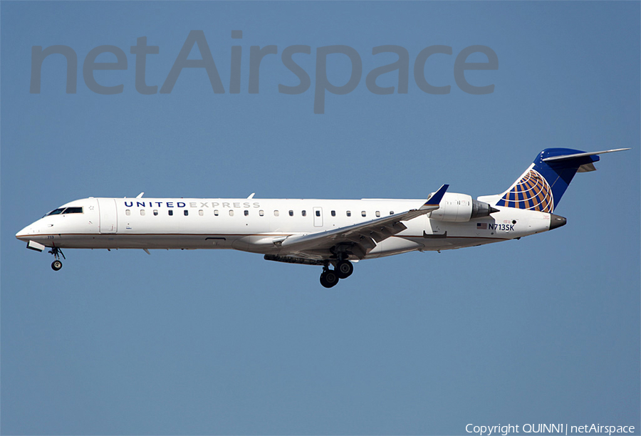 United Express (SkyWest Airlines) Bombardier CRJ-701ER (N713SK) | Photo 34509