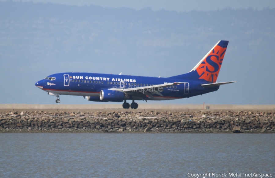 Sun Country Airlines Boeing 737-7Q8 (N713SY) | Photo 305395