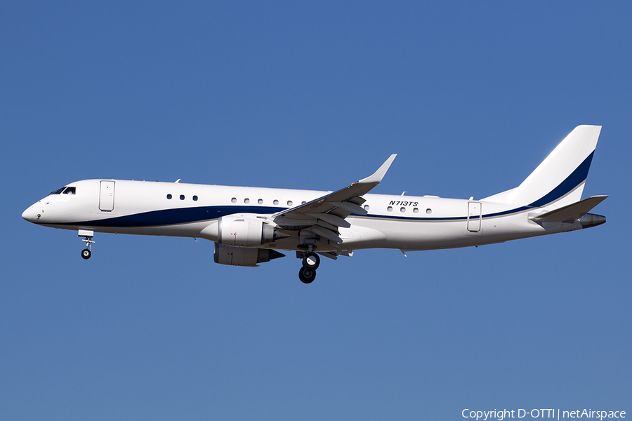 Cactus Jack Airlines Embraer Lineage 1000 (ERJ-190-100 ECJ) (N713TS) | Photo 540805