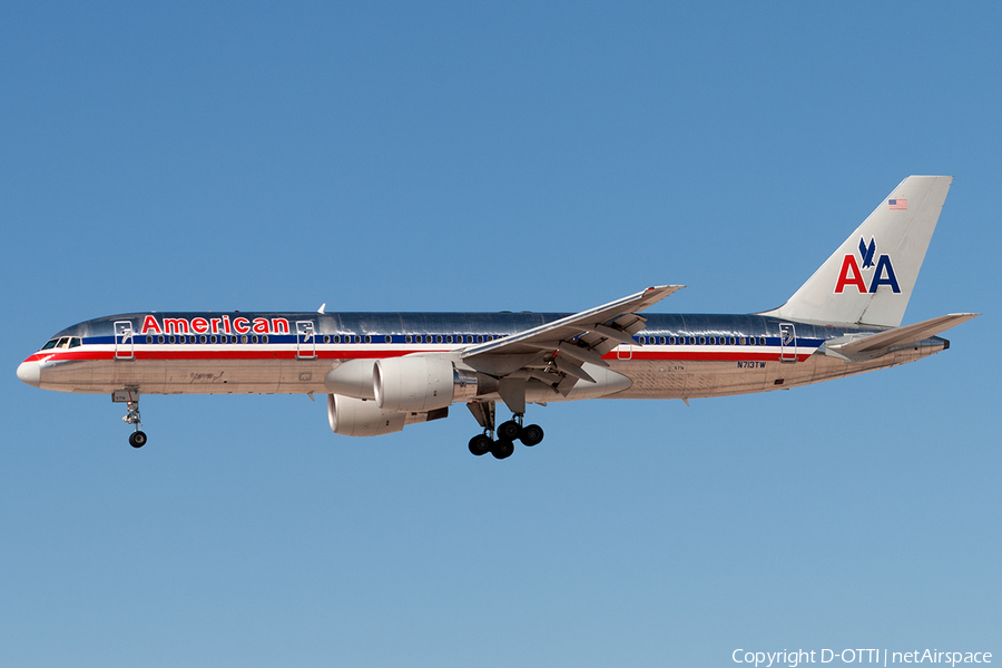 American Airlines Boeing 757-2Q8 (N713TW) | Photo 181063