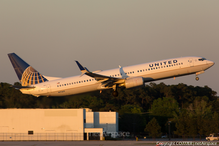 United Airlines Boeing 737-924 (N71411) | Photo 153256