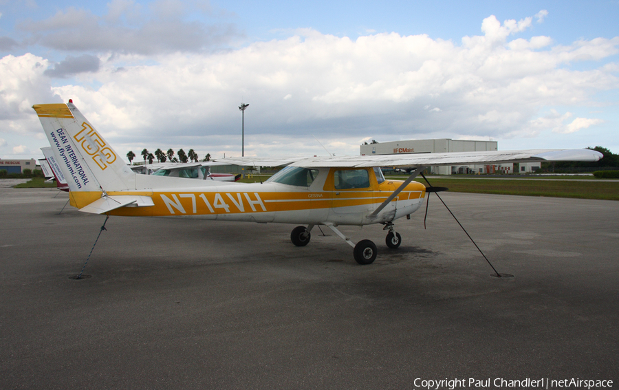Dean International Cessna 152 (N714VH) | Photo 490723