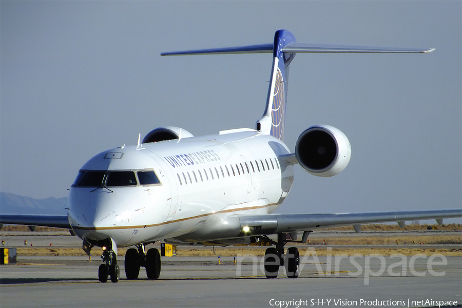 United Express (SkyWest Airlines) Bombardier CRJ-701ER (N716SK) | Photo 21573