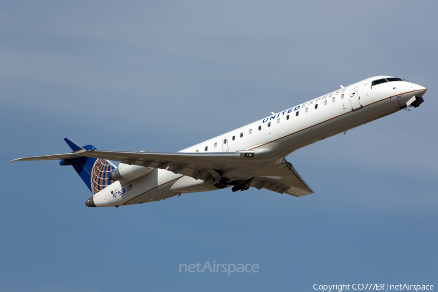 United Express (SkyWest Airlines) Bombardier CRJ-701ER (N716SK) | Photo 59245