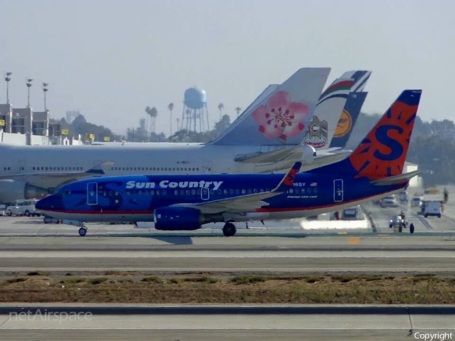 Sun Country Airlines Boeing 737-7Q8 (N716SY) | Photo 61531