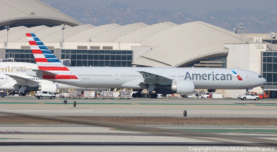 American Airlines Boeing 777-323(ER) (N717AN) | Photo 670266