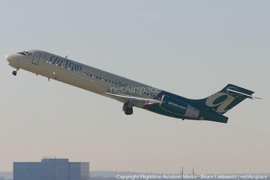 AirTran Airways Boeing 717-2BD (N717JL) | Photo 179700