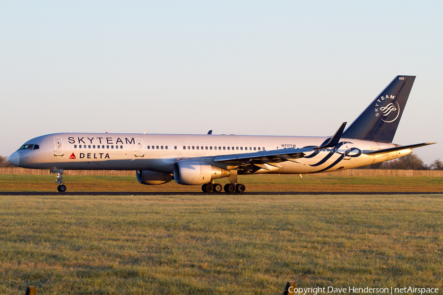 Delta Air Lines Boeing 757-231 (N717TW) | Photo 5502