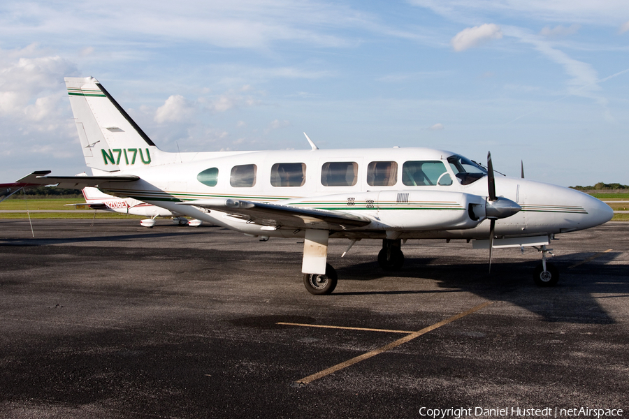 (Private) Piper PA-31-350 Navajo Chieftain (N717U) | Photo 513598