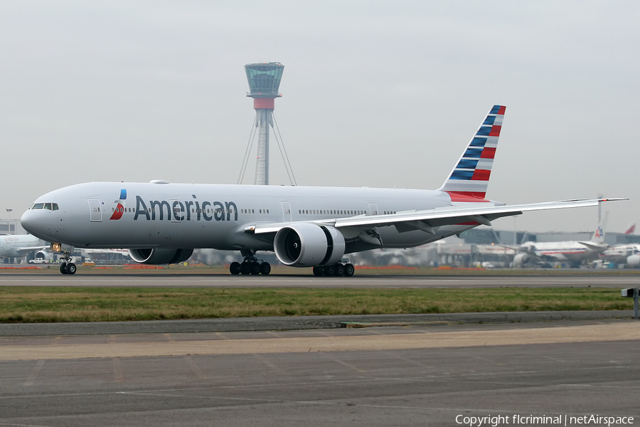 American Airlines Boeing 777-323(ER) (N718AN) | Photo 21328