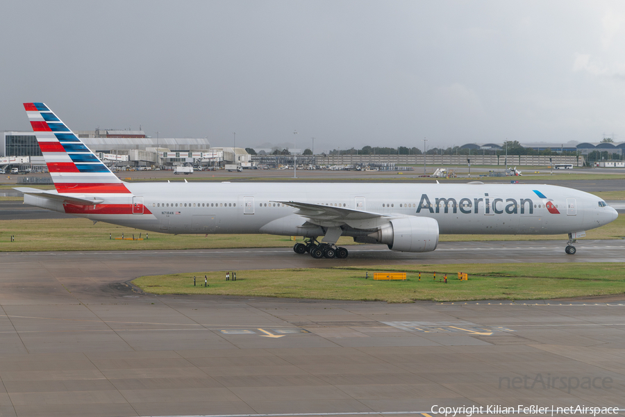 American Airlines Boeing 777-323(ER) (N718AN) | Photo 640118
