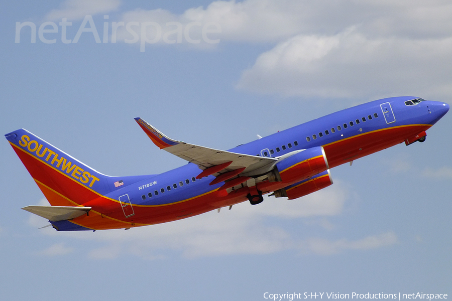 Southwest Airlines Boeing 737-7H4 (N718SW) | Photo 25864