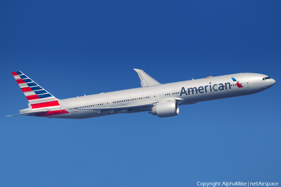 American Airlines Boeing 777-323(ER) (N719AN) | Photo 101974