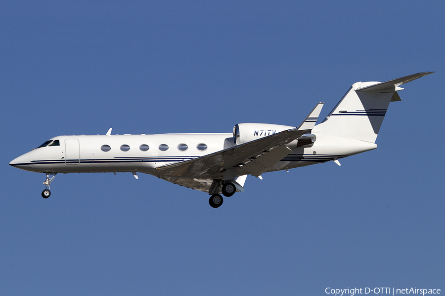 (Private) Gulfstream G-IV SP (N71TV) | Photo 467453