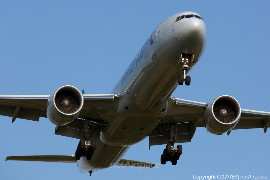 American Airlines Boeing 777-323(ER) (N720AN) | Photo 80740