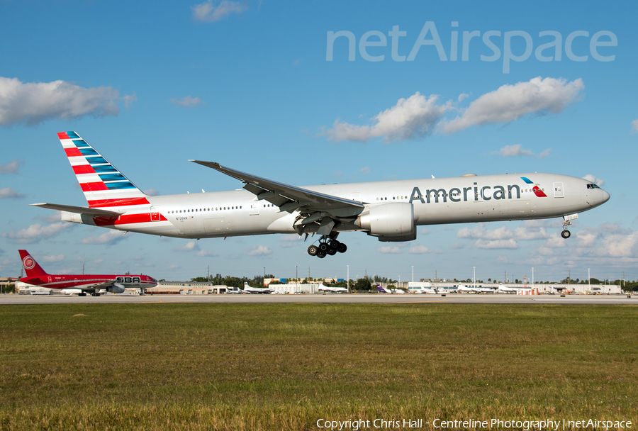 American Airlines Boeing 777-323(ER) (N720AN) | Photo 193326