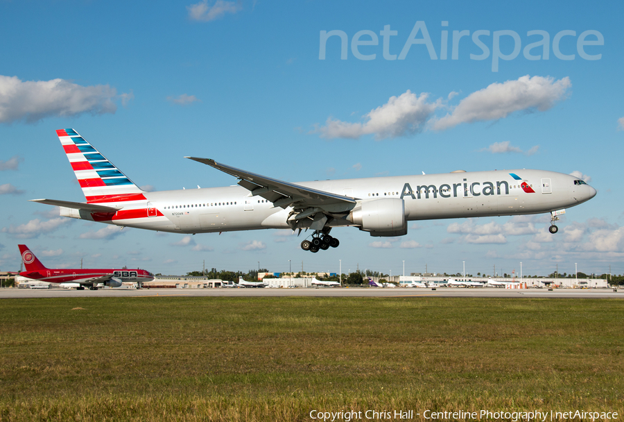 American Airlines Boeing 777-323(ER) (N720AN) | Photo 193326