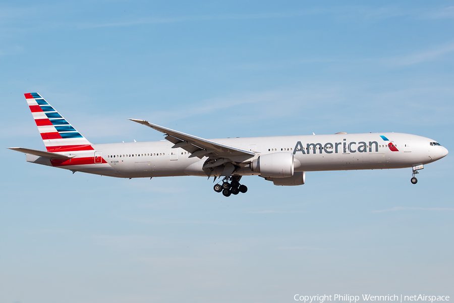 American Airlines Boeing 777-323(ER) (N721AN) | Photo 239955