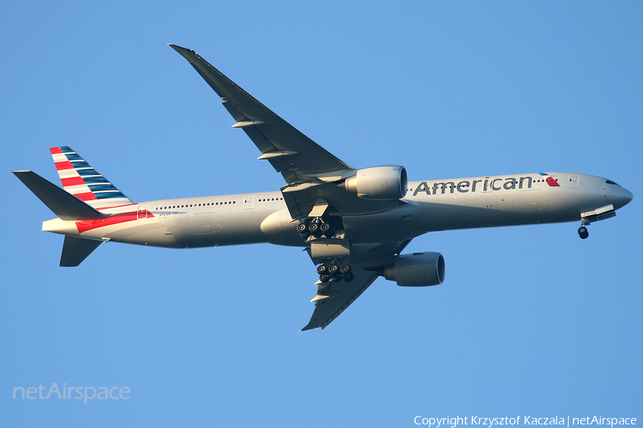 American Airlines Boeing 777-323(ER) (N721AN) | Photo 25834