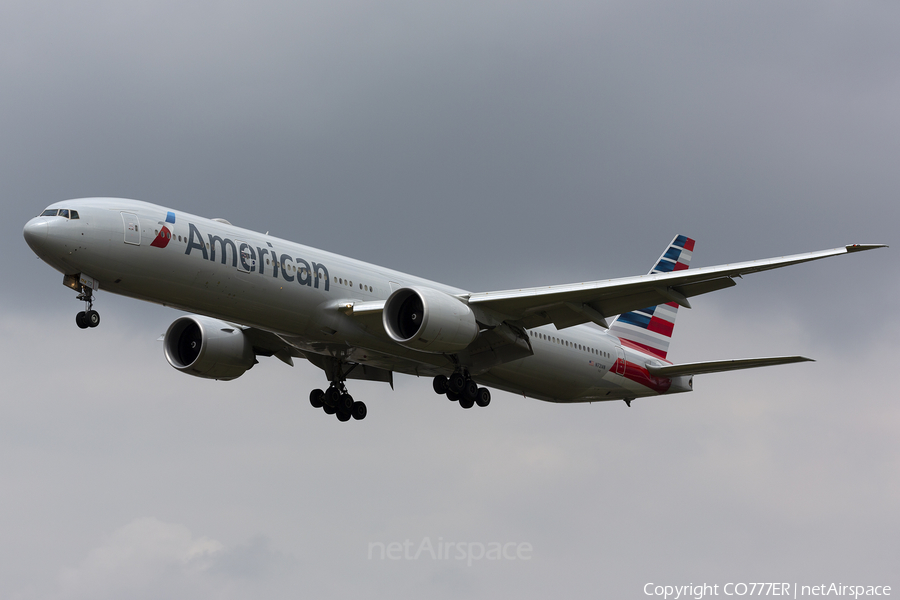 American Airlines Boeing 777-323(ER) (N721AN) | Photo 395650