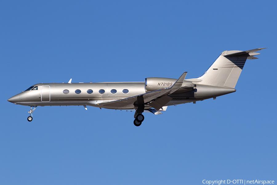 (Private) Gulfstream G-IV (G400) (N721BS) | Photo 553174