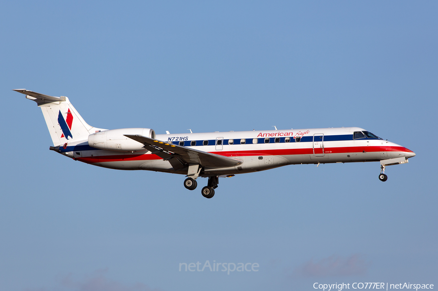 American Eagle Embraer ERJ-135LR (N721HS) | Photo 15843