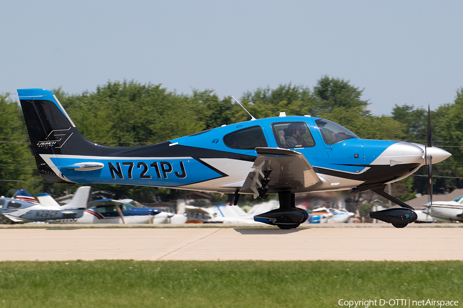 (Private) Cirrus SR22T G7 GTS Launch Edition (N721PJ) | Photo 659531