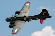 Commemorative Air Force Boeing B-17G Flying Fortress (N7227C) at  Waco - TSTC, United States