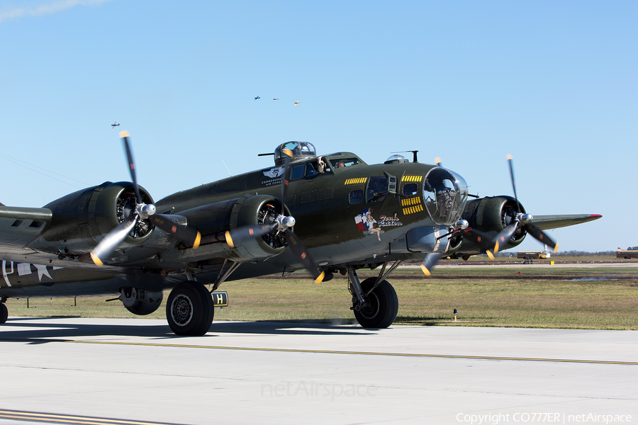 Commemorative Air Force Boeing B-17G Flying Fortress (N7227C) | Photo 13699