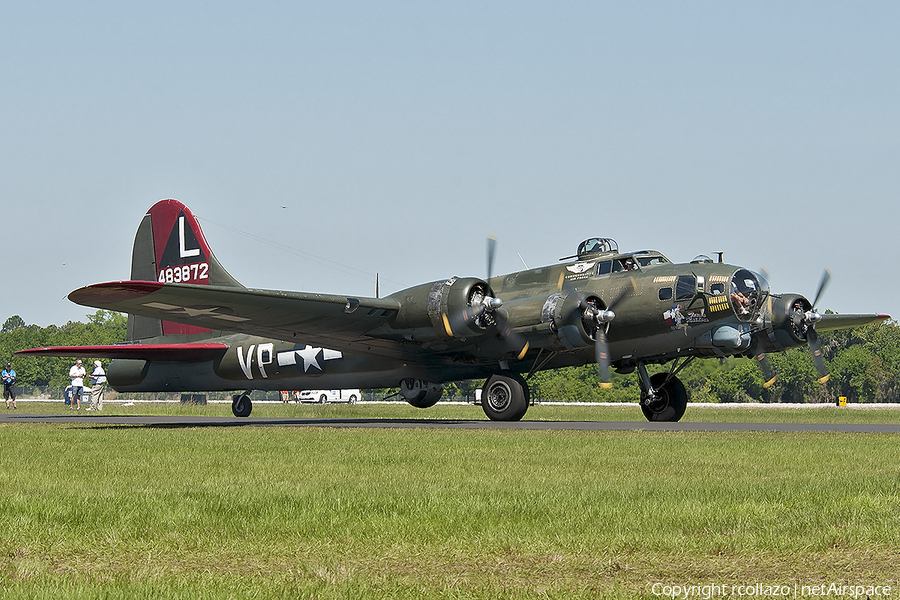 Commemorative Air Force Boeing B-17G Flying Fortress (N7227C) | Photo 106719