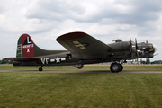 Commemorative Air Force Boeing B-17G Flying Fortress (N7227C) at  Oshkosh - Wittman Regional, United States