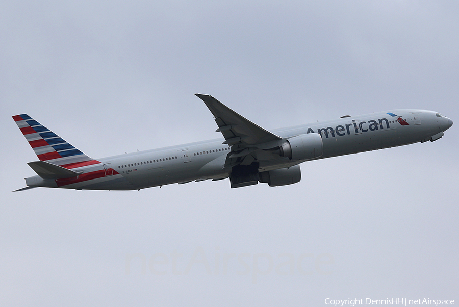 American Airlines Boeing 777-323(ER) (N722AN) | Photo 445339