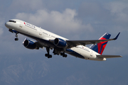 Delta Air Lines Boeing 757-231 (N722TW) at  Los Angeles - International, United States