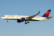 Delta Air Lines Boeing 757-231 (N722TW) at  Salt Lake City - International, United States