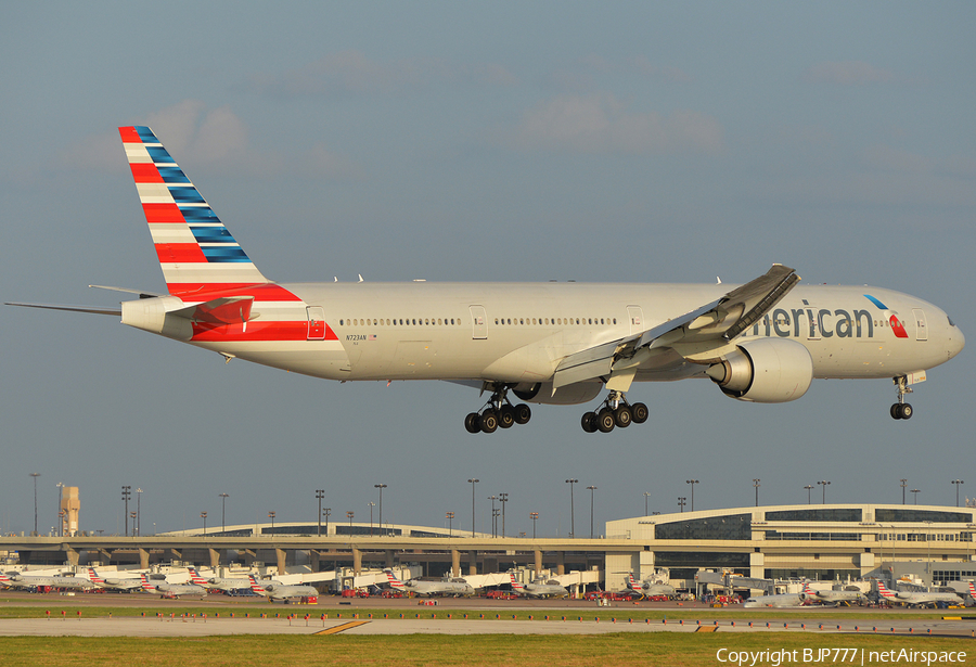 American Airlines Boeing 777-323(ER) (N723AN) | Photo 193405