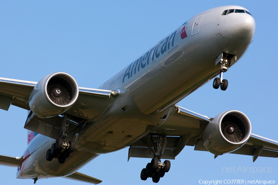 American Airlines Boeing 777-323(ER) (N723AN) | Photo 79631