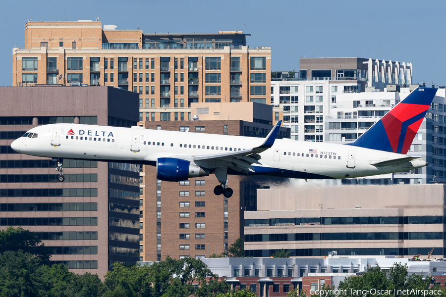 Delta Air Lines Boeing 757-231 (N723TW) | Photo 522999