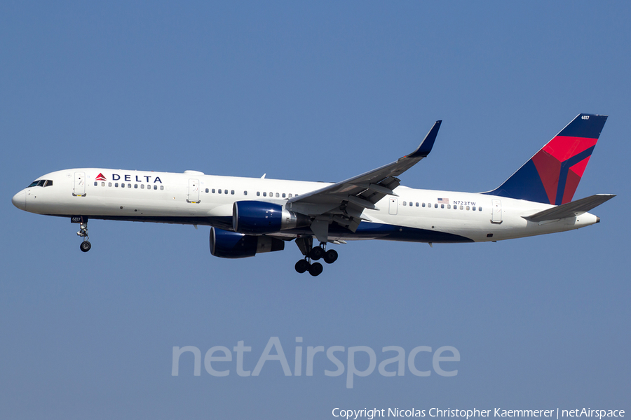 Delta Air Lines Boeing 757-231 (N723TW) | Photo 158876