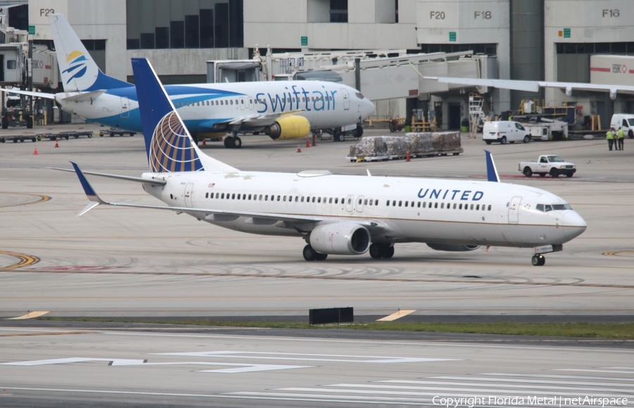 United Airlines Boeing 737-924 (N72405) | Photo 406652