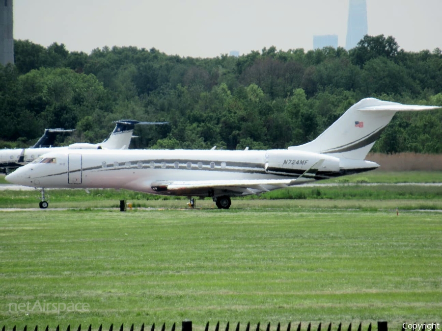 (Private) Bombardier BD-700-1A11 Global 5000 (N724MF) | Photo 680308