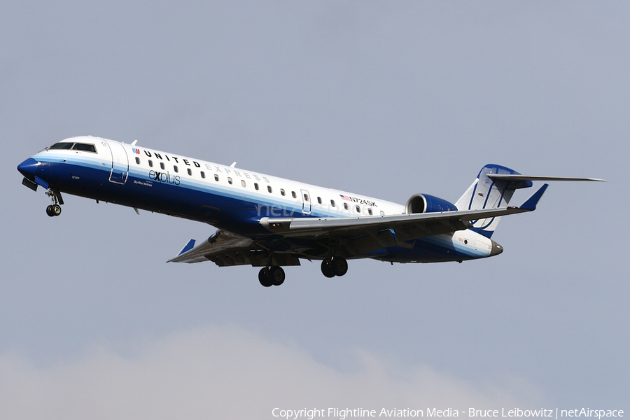 United Express (SkyWest Airlines) Bombardier CRJ-701ER (N724SK) | Photo 174047