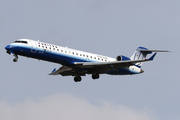 United Express (SkyWest Airlines) Bombardier CRJ-701ER (N724SK) at  Chicago - O'Hare International, United States