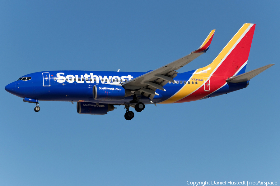 Southwest Airlines Boeing 737-7H4 (N724SW) | Photo 477760