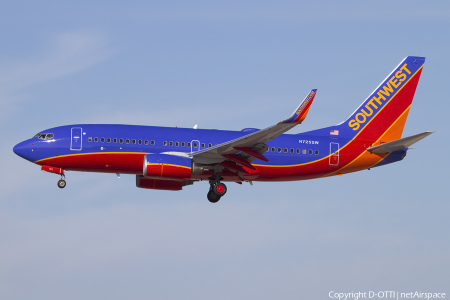 Southwest Airlines Boeing 737-7H4 (N725SW) | Photo 425716