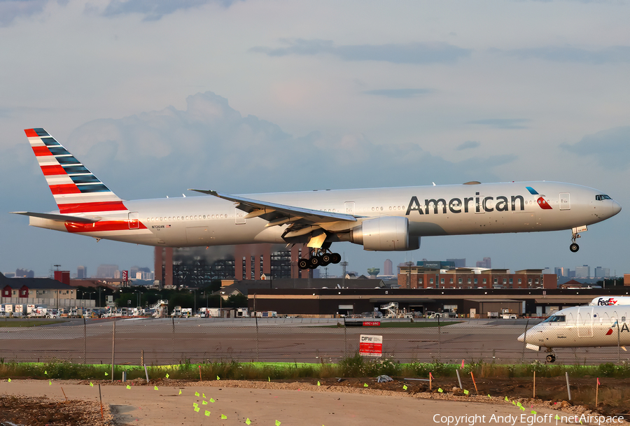 American Airlines Boeing 777-323(ER) (N726AN) | Photo 387101
