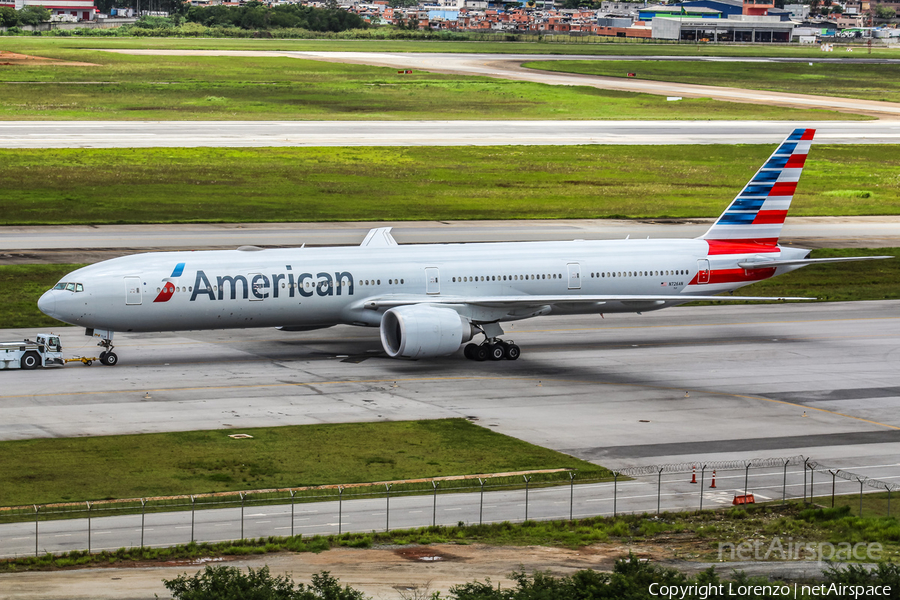 American Airlines Boeing 777-323(ER) (N726AN) | Photo 330907