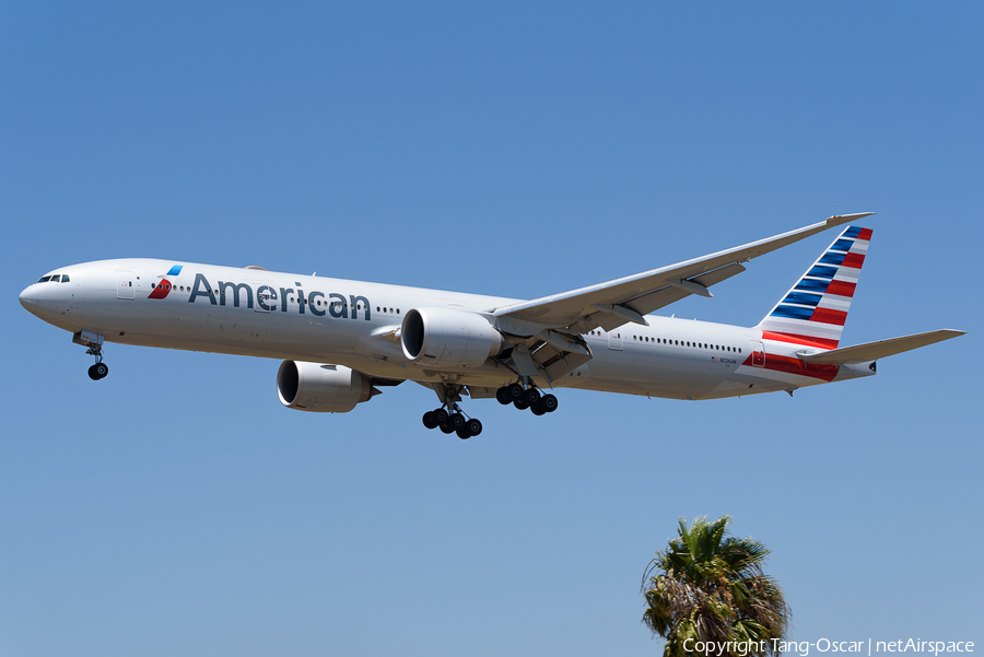 American Airlines Boeing 777-323(ER) (N726AN) | Photo 562707