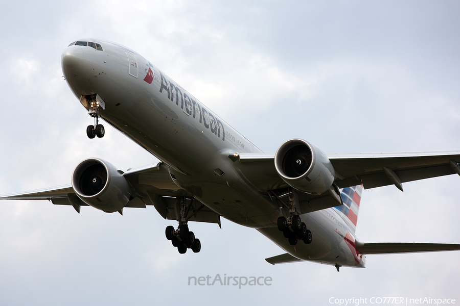 American Airlines Boeing 777-323(ER) (N726AN) | Photo 70987